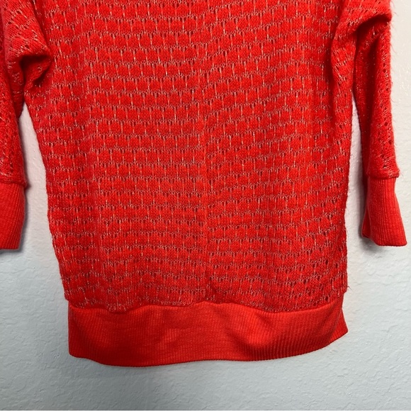 Leo Meets Virgo Women Top - Picture 9 of 14